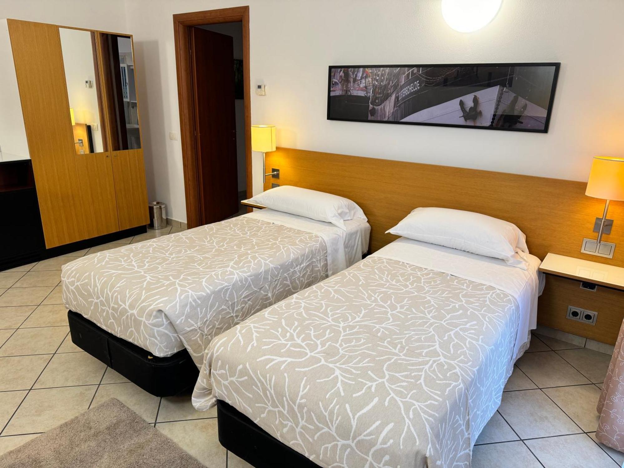 سوما لومباردو Residence Malpensa المظهر الخارجي الصورة